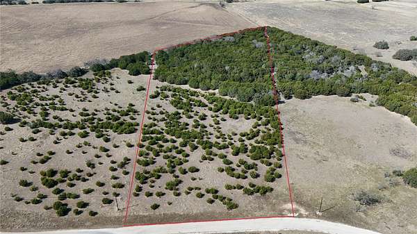 10 Acres of Land for Sale in Lampasas, Texas