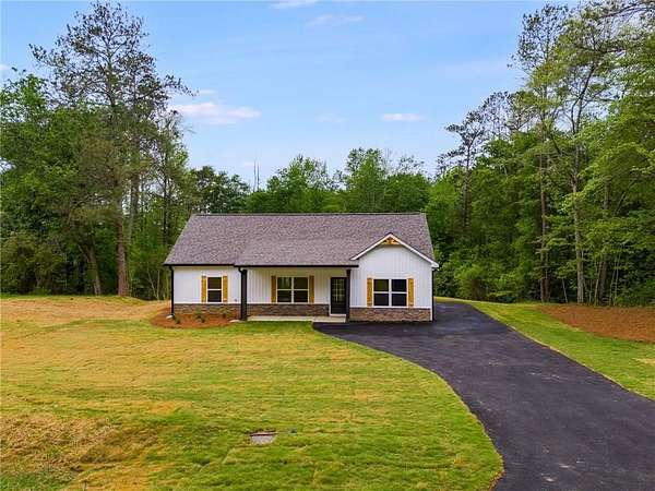 4 Acres of Land with Home for Sale in Cedartown, Georgia