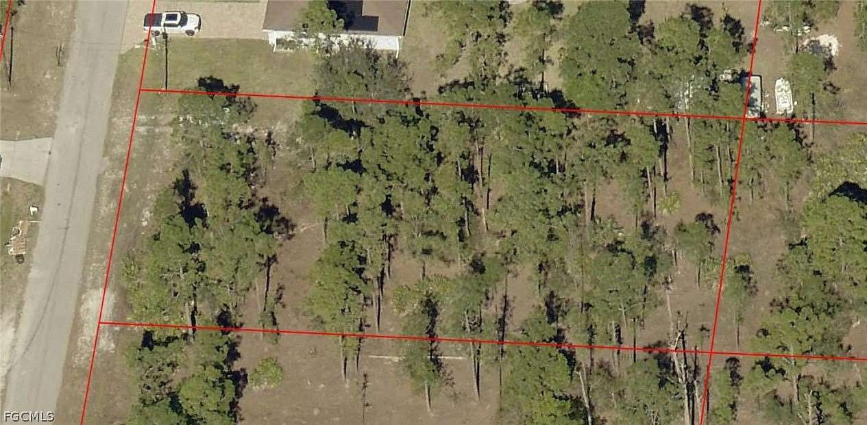 0.5 Acres of Land for Sale in Lehigh Acres, Florida