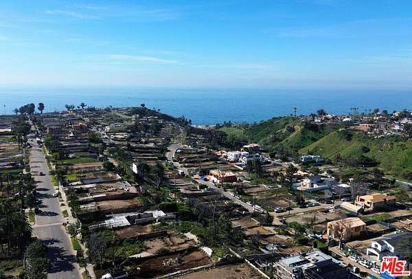 0.17 Acres of Residential Land for Sale in Pacific Palisades, California