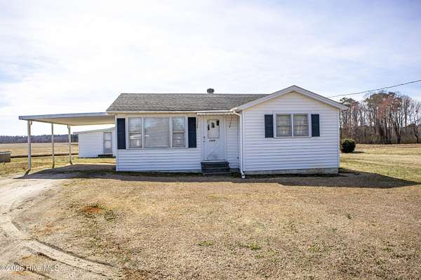 1.5 Acres of Land with Home for Lease in Nashville, North Carolina