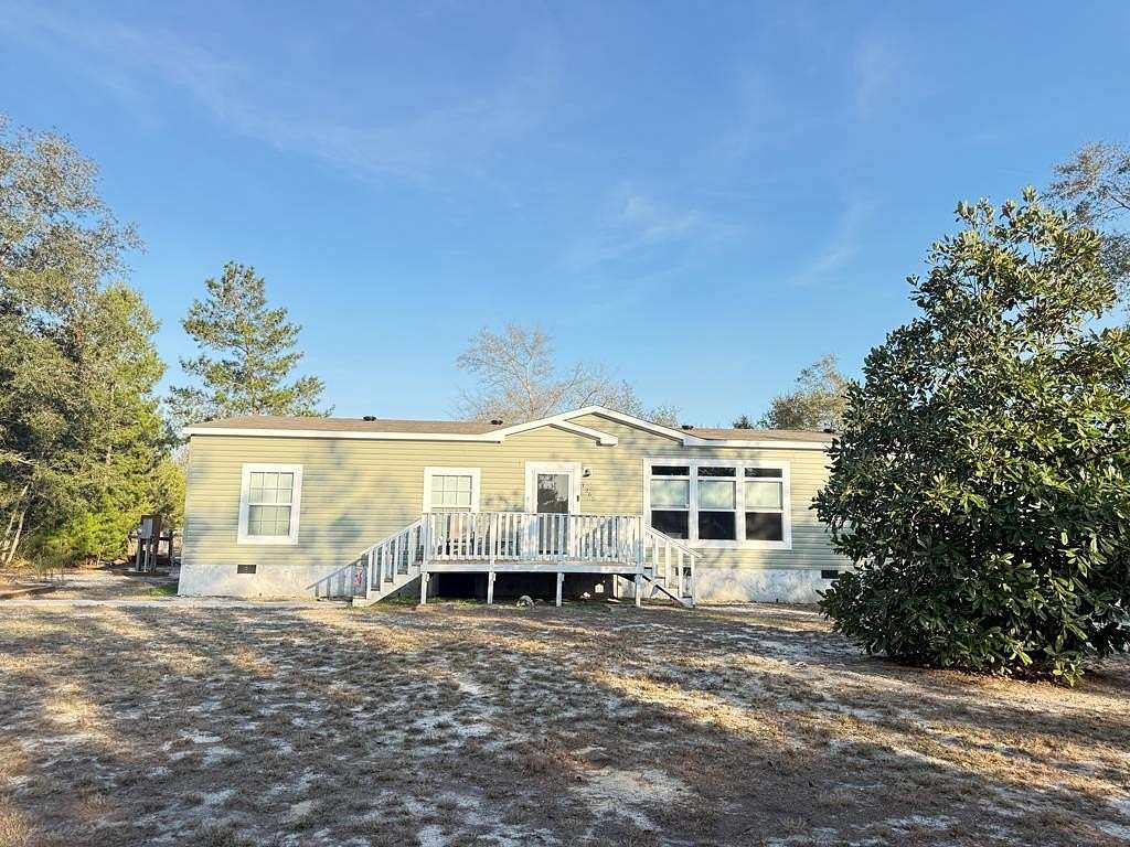 3.67 Acres of Land with Home for Sale in Nicholls, Georgia