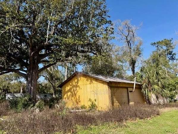 0.69 Acres of Residential Land for Sale in Bell, Florida