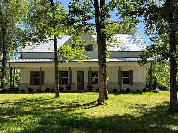 5 Acres of Land with Home for Sale in Shelbyville, Tennessee