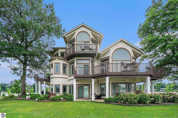 2.32 Acres of Land with Home for Sale in Battle Creek, Michigan