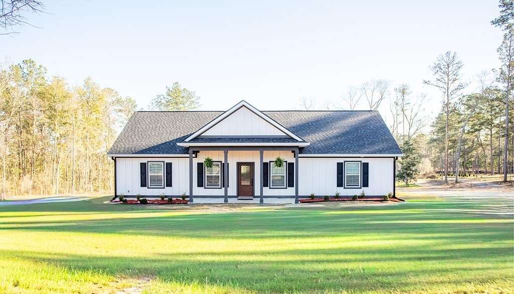 2 Acres of Land with Home for Sale in Thomasville, Georgia