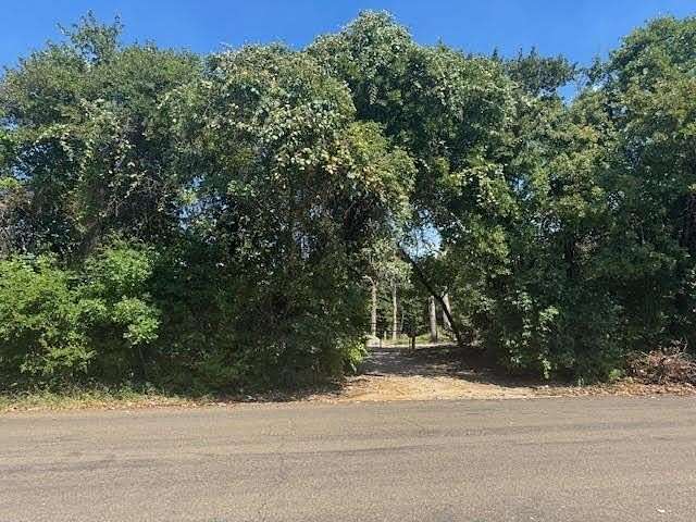 0.92 Acres of Residential Land for Sale in Fort Worth, Texas