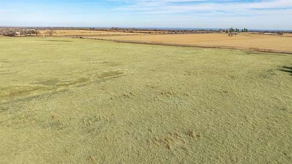 27 Acres of Agricultural & Residential Land for Sale in Tolar, Texas