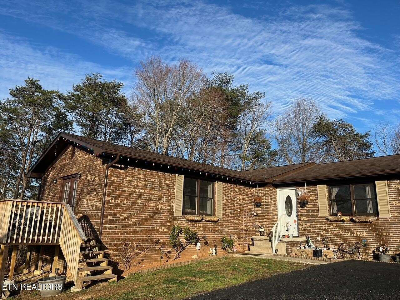2.1 Acres of Land with Home for Sale in Harrogate, Tennessee