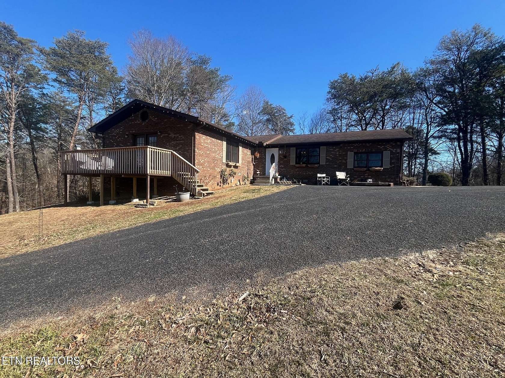 2.1 Acres of Land with Home for Sale in Harrogate, Tennessee