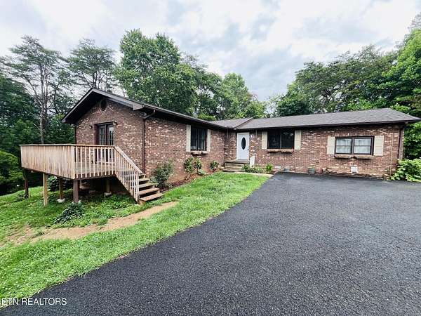 2.1 Acres of Land with Home for Sale in Harrogate, Tennessee