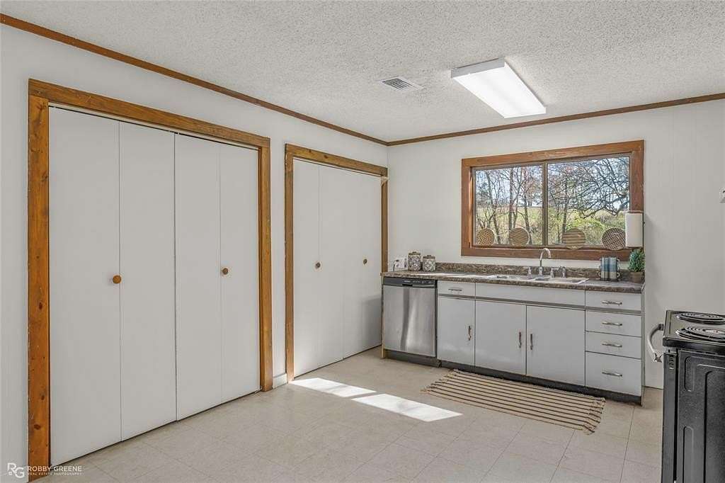 10 Acres of Land with Home for Sale in Athens, Louisiana