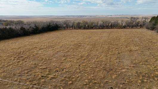 220 Acres of Land with Home for Sale in Bismarck, North Dakota