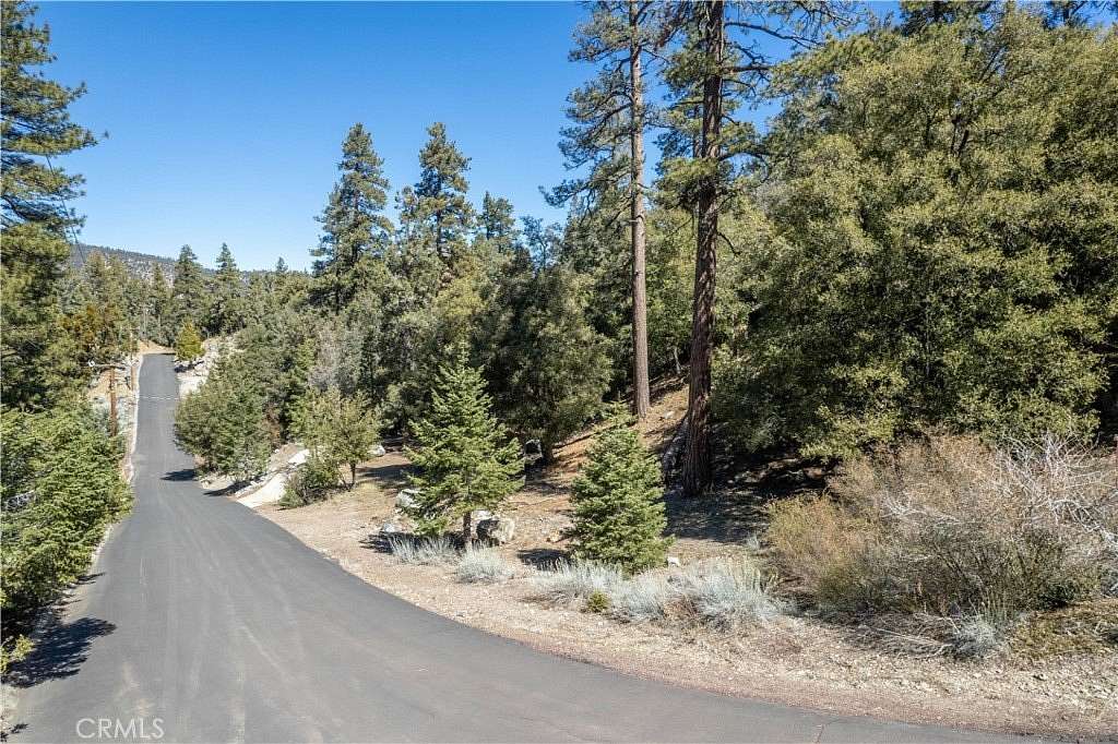0.3 Acres of Land for Sale in Pine Mountain Club, California