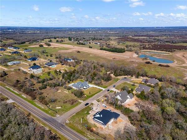 1 Acre of Mixed-Use Land for Sale in Bryan, Texas