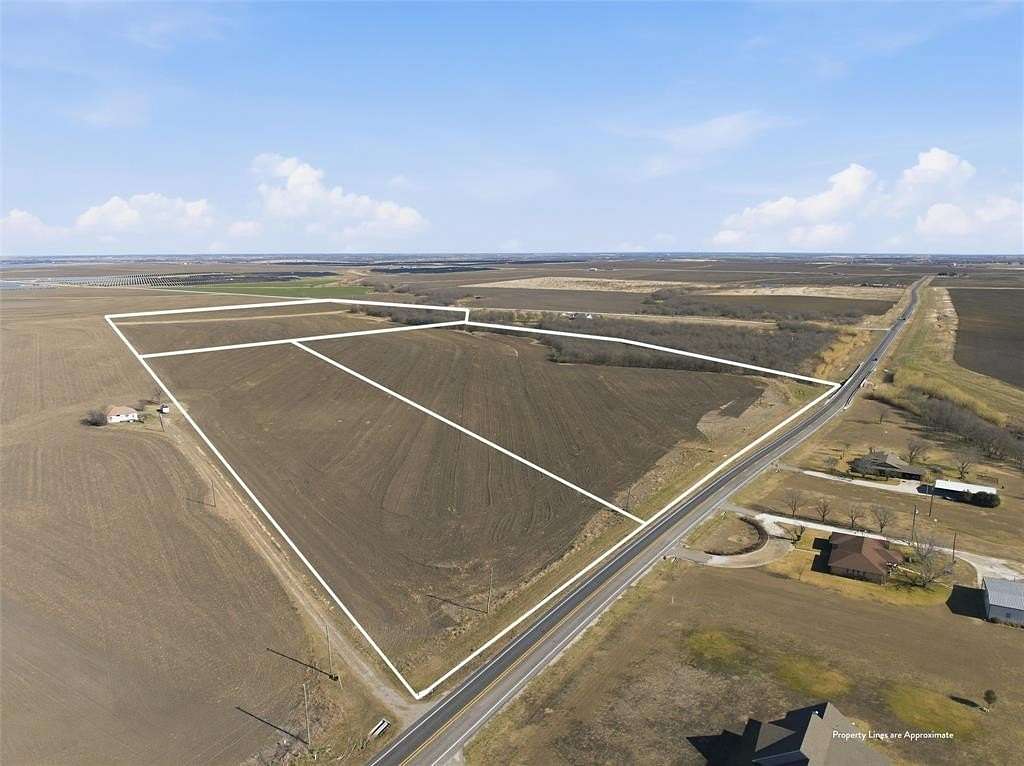 22 Acres of Agricultural & Residential Land for Sale in Penelope, Texas