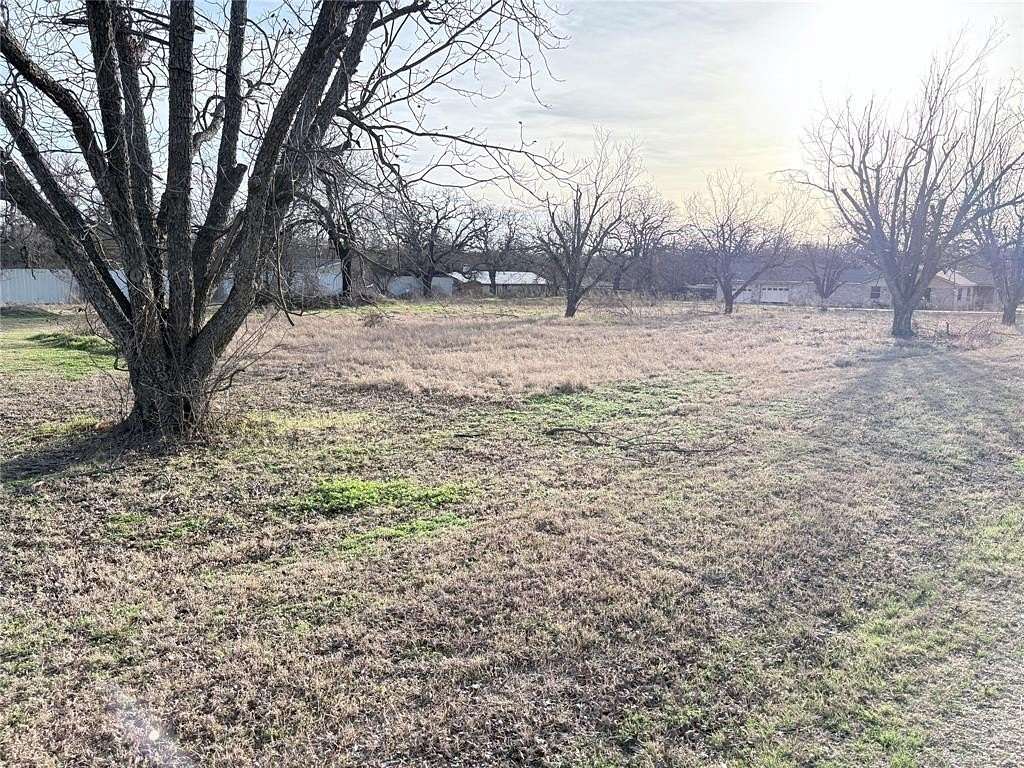 1 Acre of Residential Land for Sale in Mineral Wells, Texas