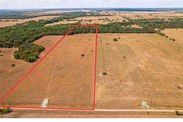 15 Acres of Recreational & Residential Land for Sale in Kerens, Texas