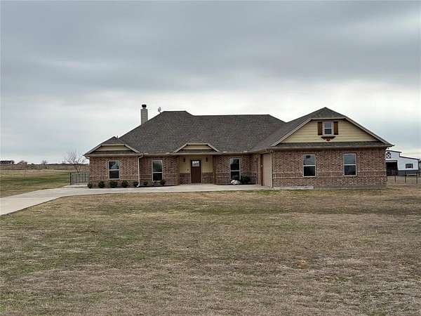 2.44 Acres of Land with Home for Sale in Cleburne, Texas