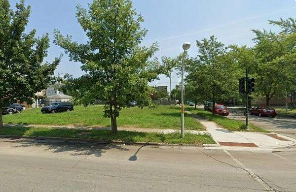 0.16 Acres of Residential Land for Sale in Chicago, Illinois
