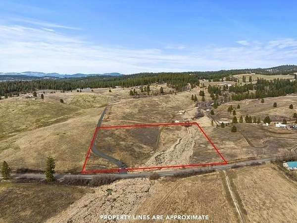 9.5 Acres of Residential Land for Sale in Chattaroy, Washington