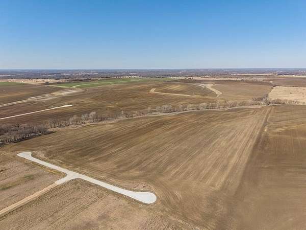 12.4 Acres of Land for Sale in Hillsboro, Texas