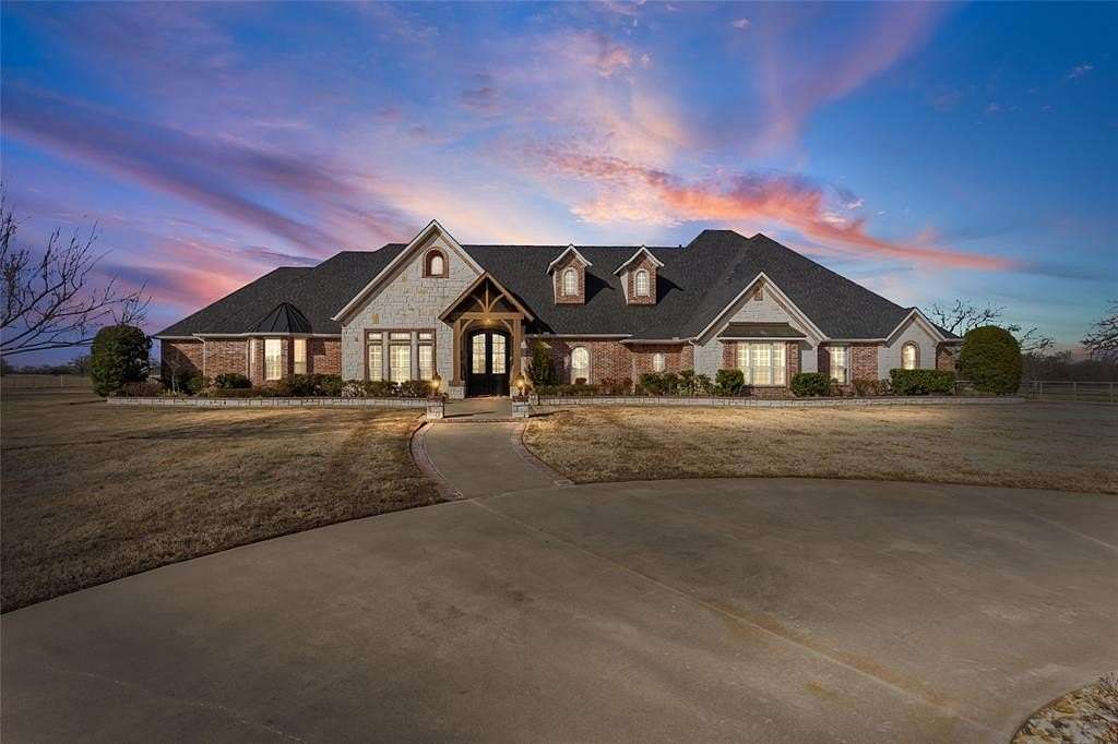 20.8 Acres of Agricultural Land with Home for Sale in Sulphur Springs, Texas