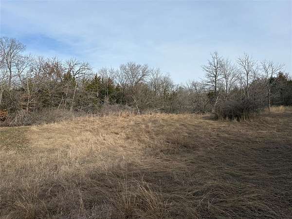 2 Acres of Land for Sale in Whitesboro, Texas