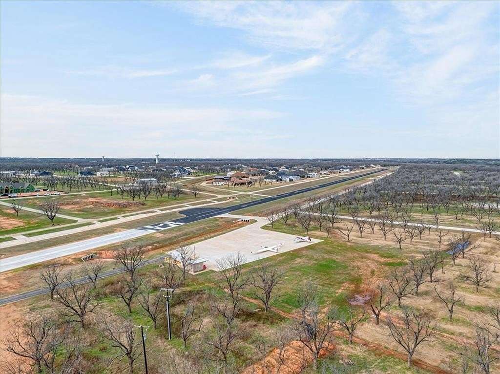 1.5 Acres of Residential Land for Sale in Granbury, Texas