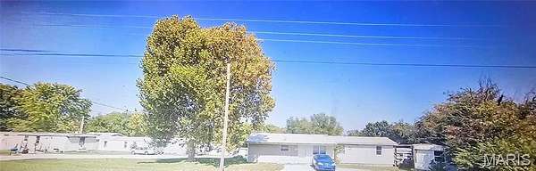 1.54 Acres of Land with Home for Sale in St. Robert, Missouri