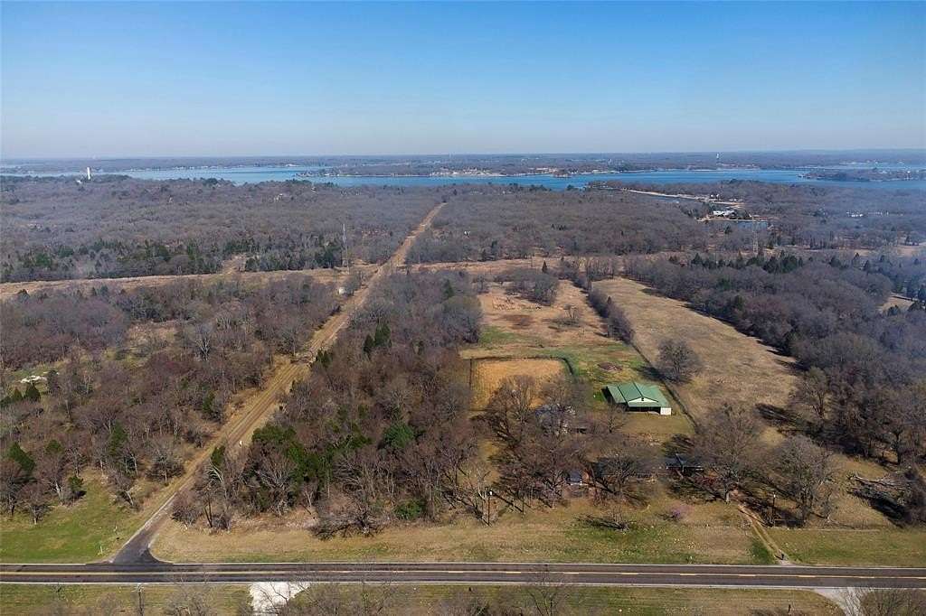 9.79 Acres of Land with Home for Sale in Malakoff, Texas