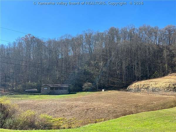 25 Acres of Mixed-Use Land for Sale in Danville, West Virginia
