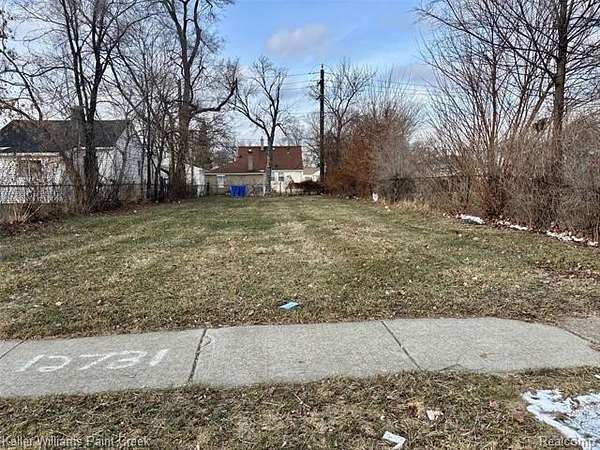 0.11 Acres of Residential Land for Sale in Warren, Michigan