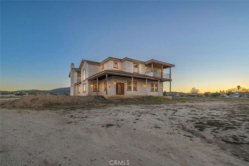 5 Acres of Land with Home for Sale in Palmdale, California