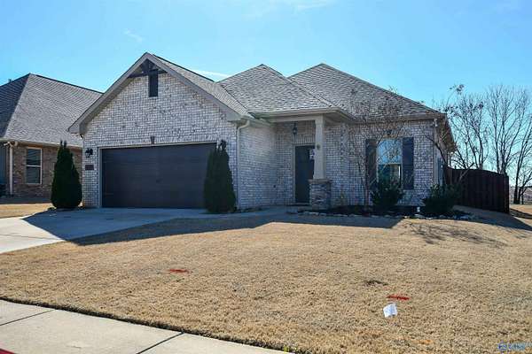 4.25 Acres of Land with Home for Lease in Madison, Alabama