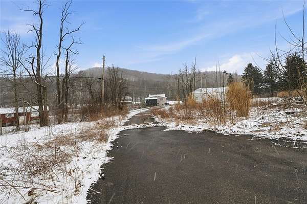 2 Acres of Residential Land for Sale in Mount Pleasant, Pennsylvania