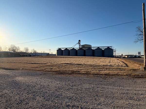 1.2 Acres of Commercial Land for Sale in Chillicothe, Missouri
