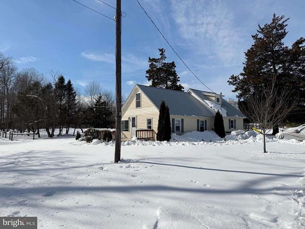 13 Acres of Land with Home for Sale in Millville, New Jersey