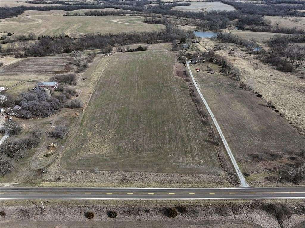 15.6 Acres of Land for Sale in Delaware Township, Kansas