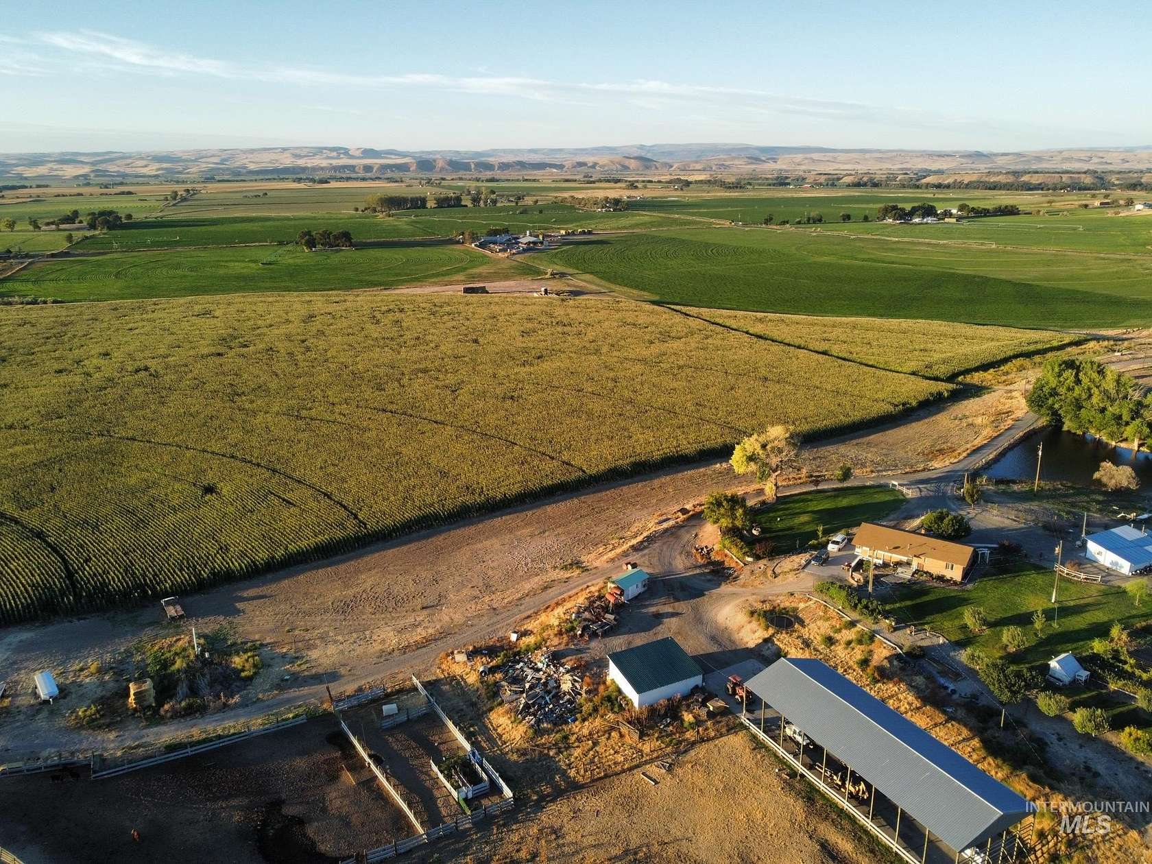 444 Acres of Agricultural Land with Home for Sale in Vale, Oregon