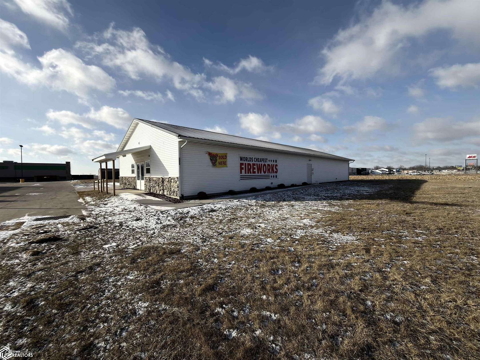 0.96 Acres of Mixed-Use Land for Sale in Washington, Iowa