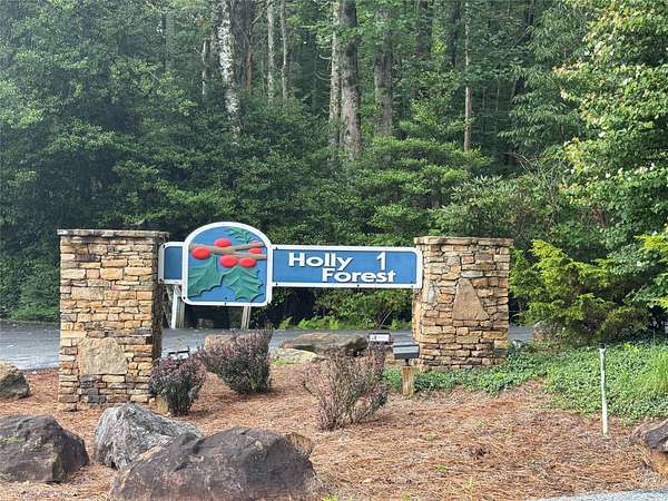 1 Acre of Land for Sale in Sapphire, North Carolina