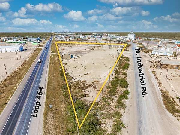 6.1 Acres of Improved Mixed-Use Land for Sale in Monahans, Texas