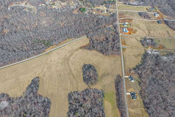 233 Acres of Recreational & Residential Land for Auction in Clarksville, Tennessee