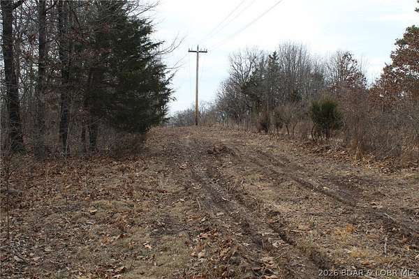 35.1 Acres of Recreational & Residential Land for Sale in Versailles, Missouri