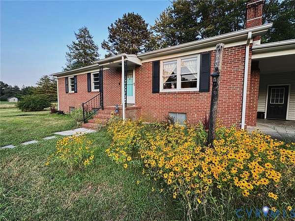 6.67 Acres of Land with Home for Sale in Ruther Glen, Virginia