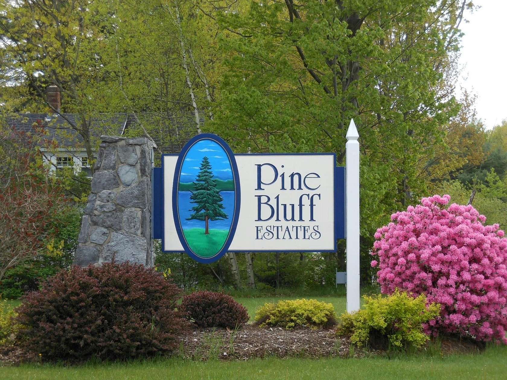 0.38 Acres of Residential Land for Sale in Newport, Vermont