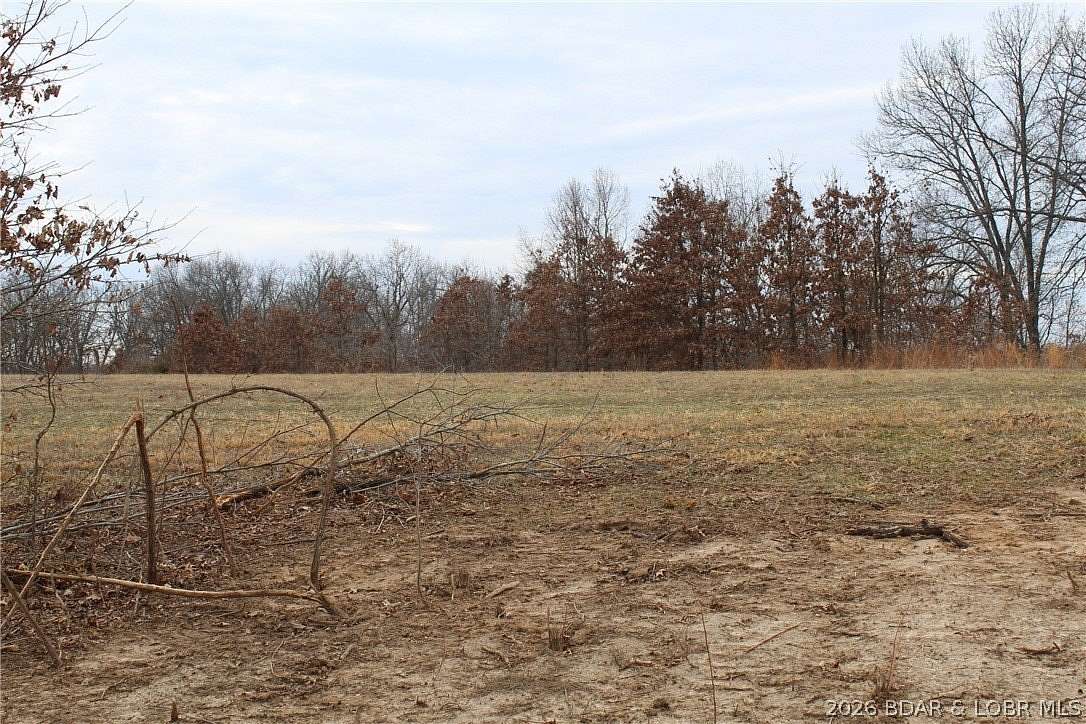 23.4 Acres of Recreational & Residential Land for Sale in Versailles, Missouri