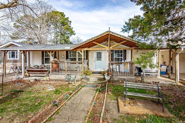 1.55 Acres of Land with Home for Sale in Jacksonville, Arkansas