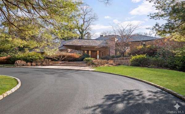 6 Acres of Land with Home for Sale in Old Westbury, New York